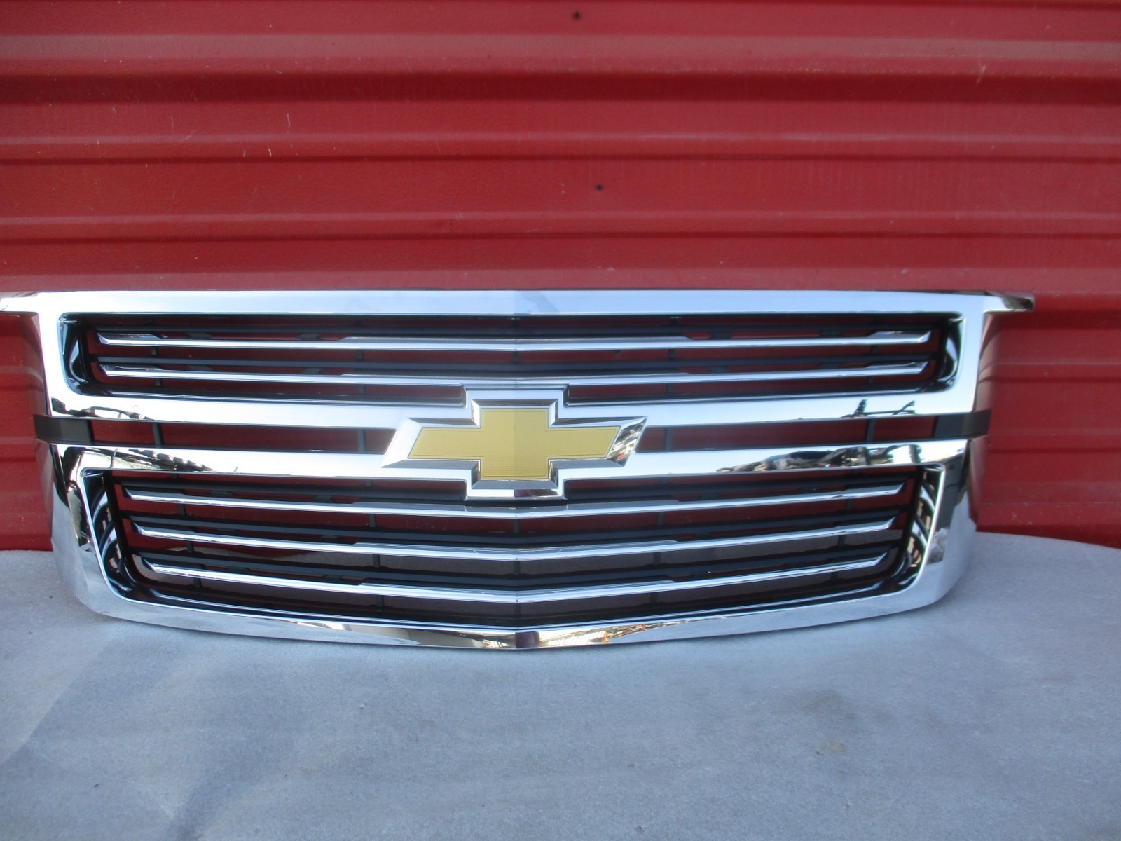 15 16 17 18 19 20 2015-2020 Chevrolet Suburban Tahoe LTZ GRILL GRILLE OEM