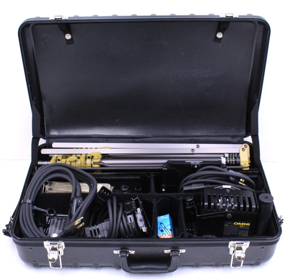 Lowel Omni, Pro & TOTA Light Studio Lighting w/ Hard Case, Stands & Cords