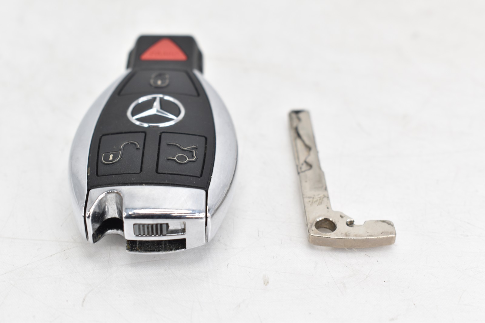 ♻️ 07-13 MERCEDES W221 S550 BENZ KEY REMOTE FOB (4-BTN) OEM