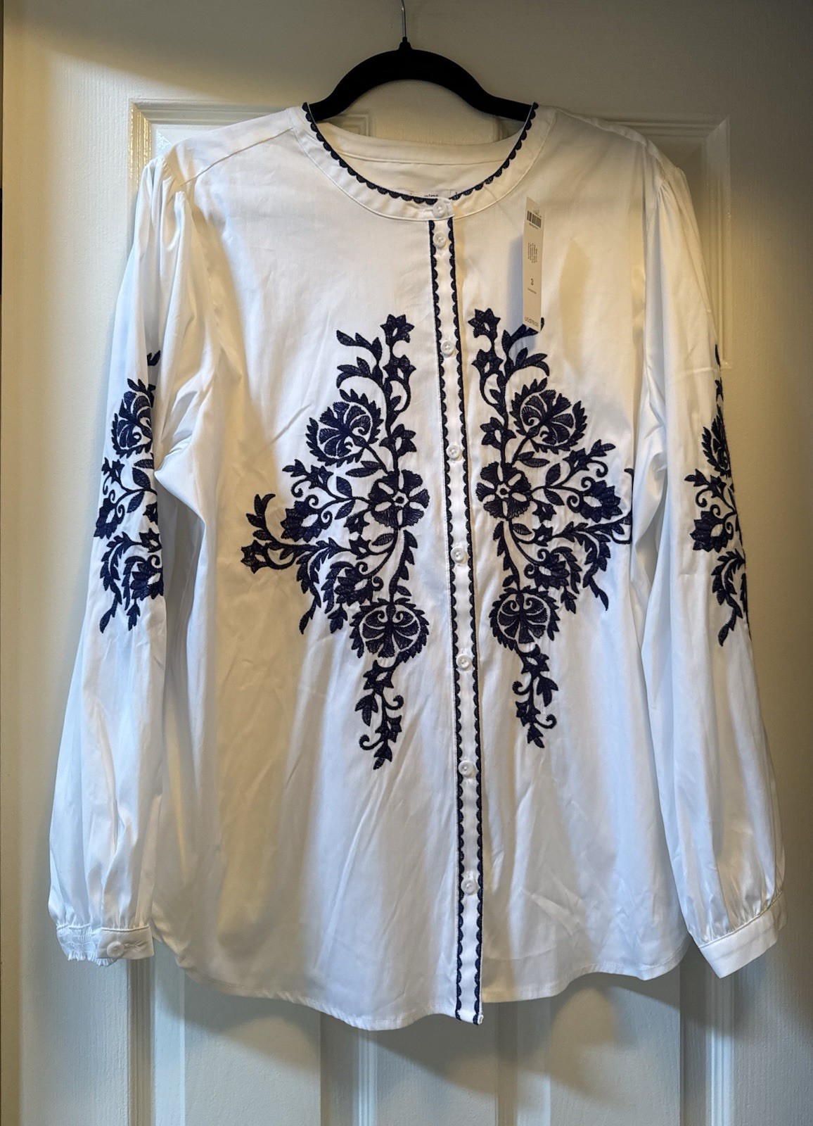 NWT CHICO’S Poplin Embroidered Blouse-Size 3 (XL)