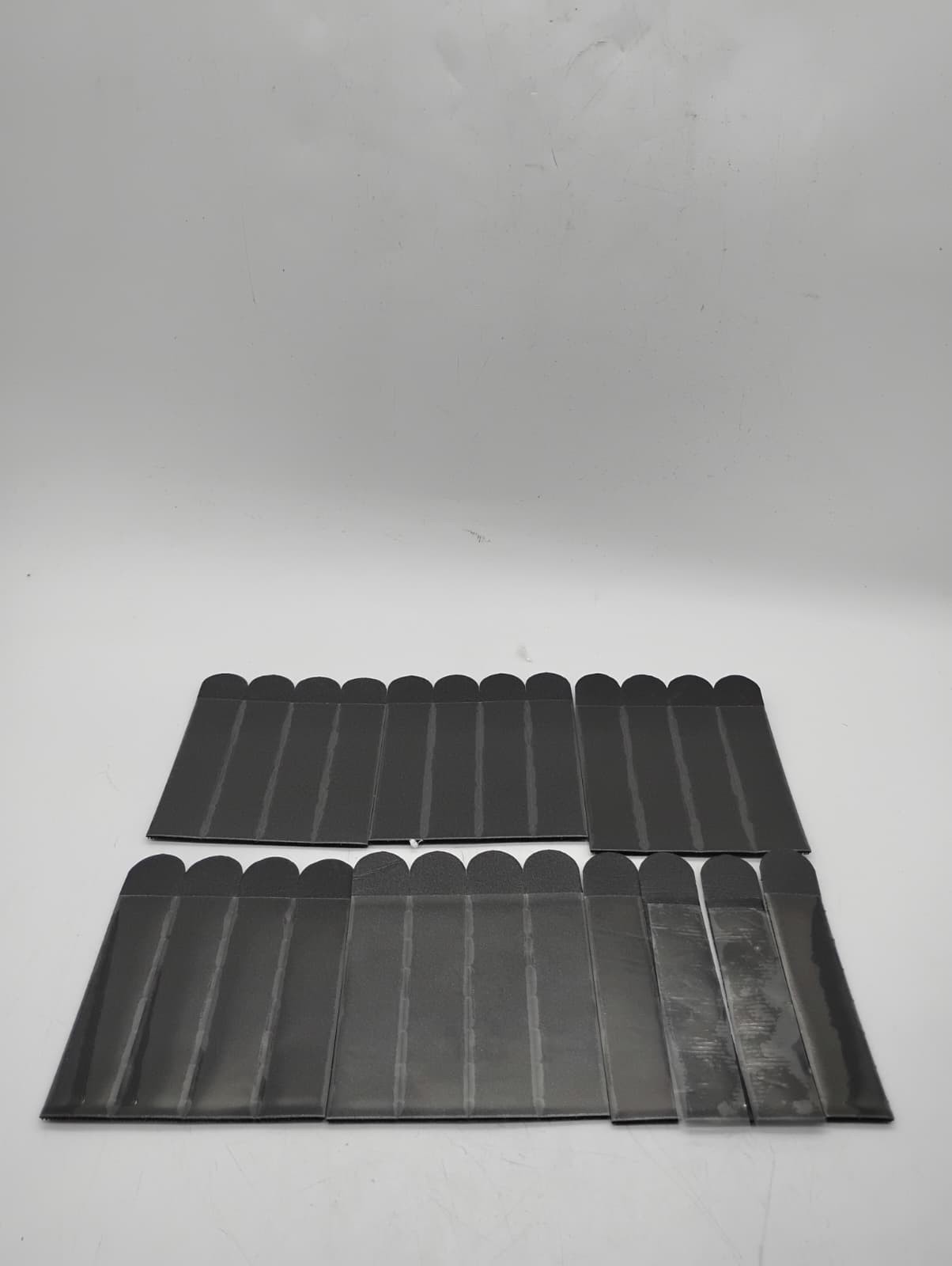 Command X-Large (20 lb) Picture Hanging Strips, Pairs Of Strips, Black