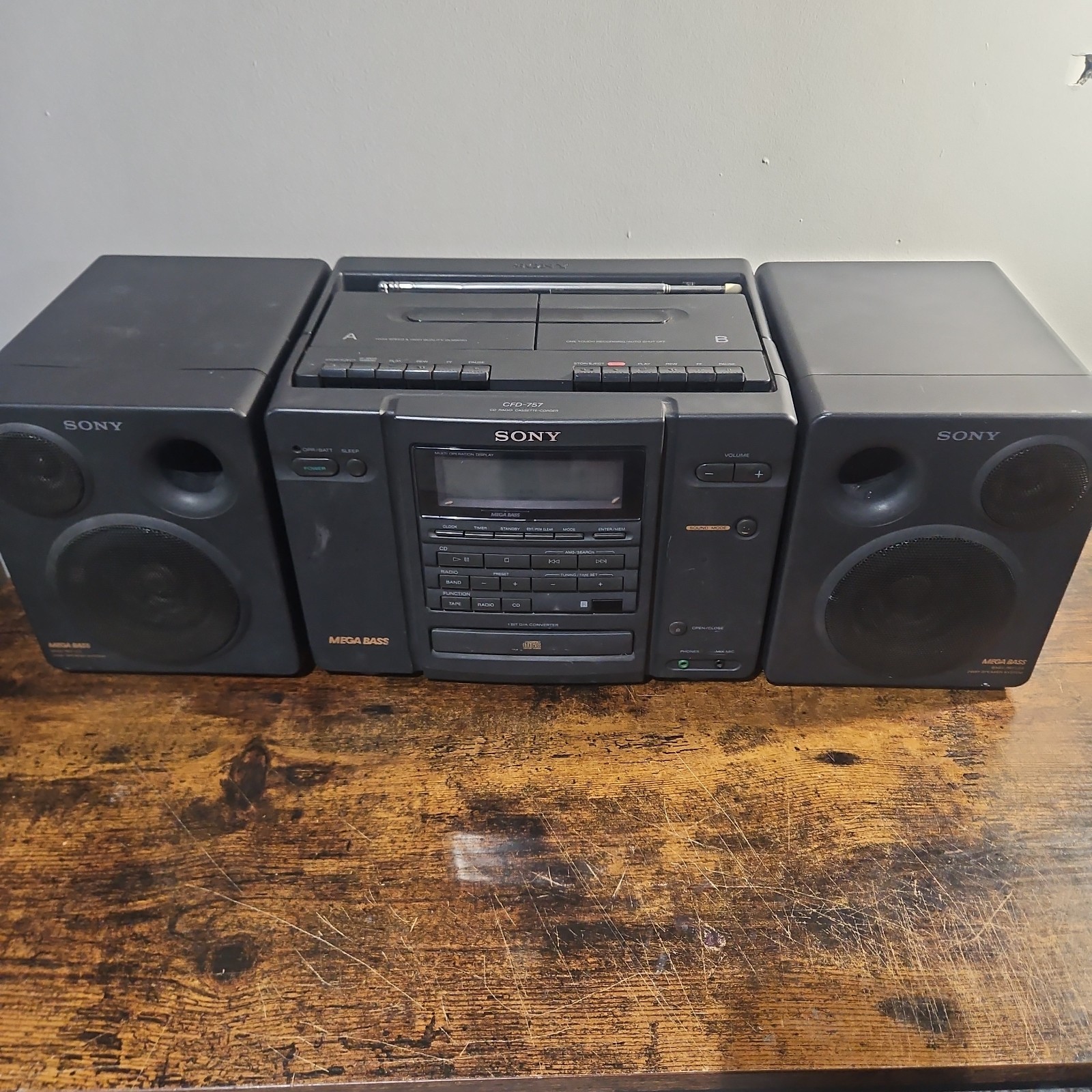 sony boombox cassette cd .tuner CFD-757 Radio Works sony boombox cassette cd .tuner CFD-757 Radio Works