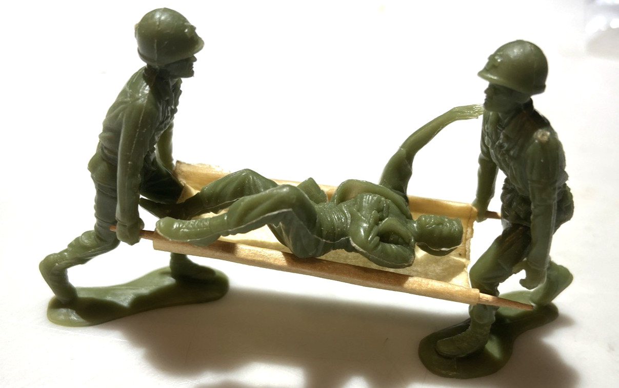 Vintage Marx Wounded US WWII Plastic Army Men Playset Figures Toy Soldiers