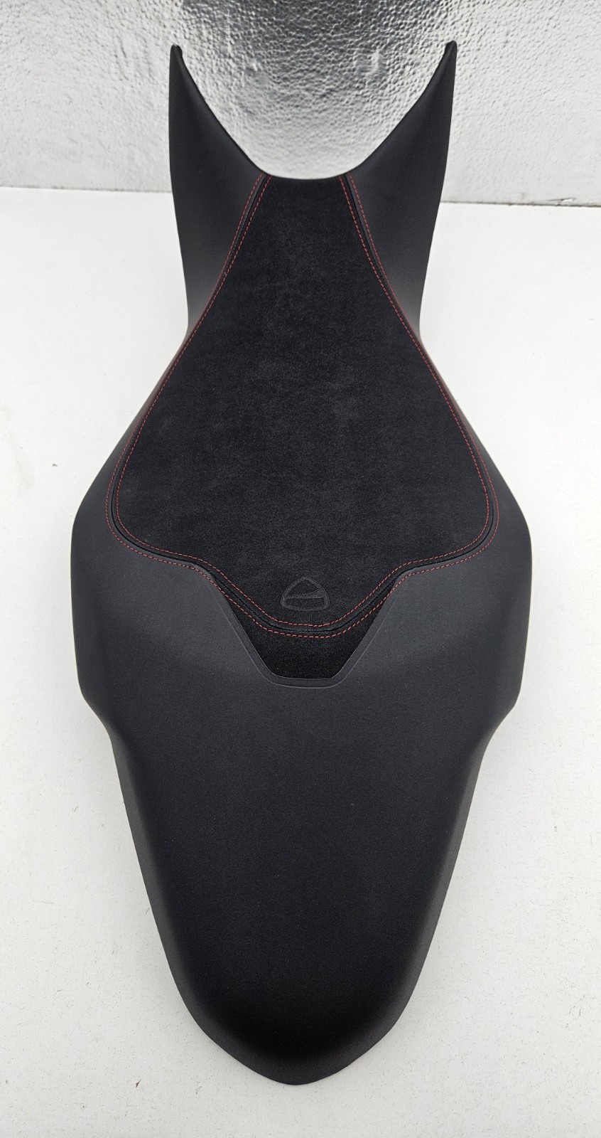NEW 2017-2024 Ducati SuperSport 939 950 Tandem Comfort Seat  (flaw)  OEM  LT
