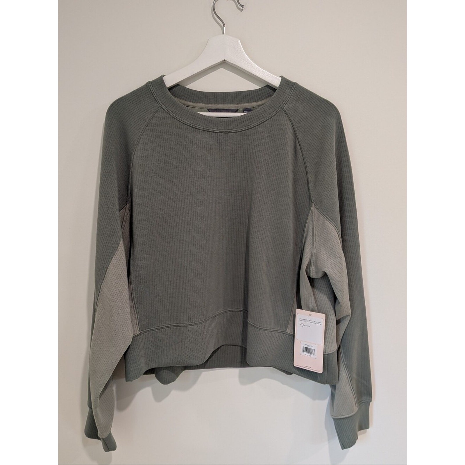 NWT Danskin Cropped pullover Size Large - Minimalist Wellness Athleisure Relax