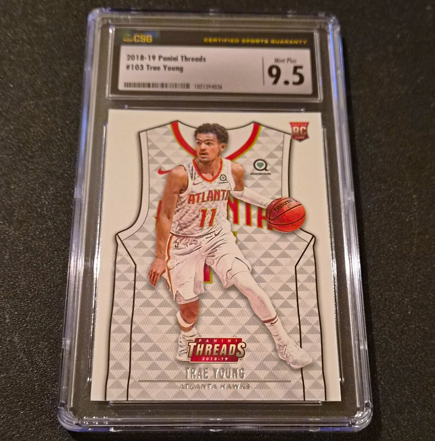 Panini 2018-19 Threads Rookies Association Trae Young Hawks #103 RC CSG 9.5