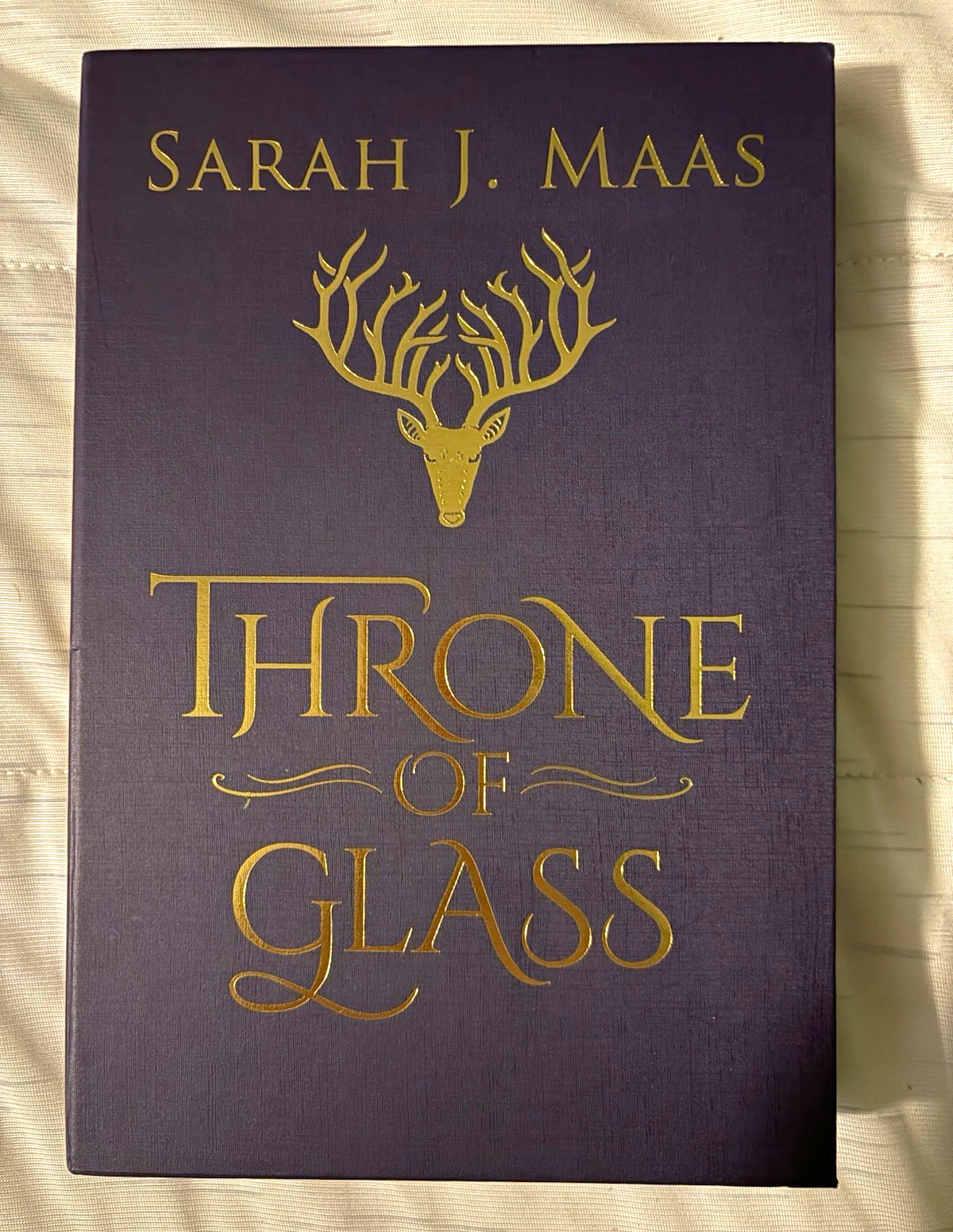 Sarah J. Maas Throne of Glass (Throne of Glass Series) Hardcover YA Novel