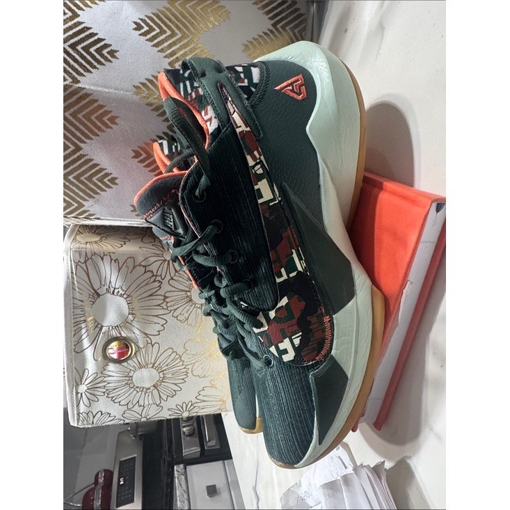 Nike Zoom Freak 2 Basketball Shoes Mens 11 Green Good Bamo Camo Giannis