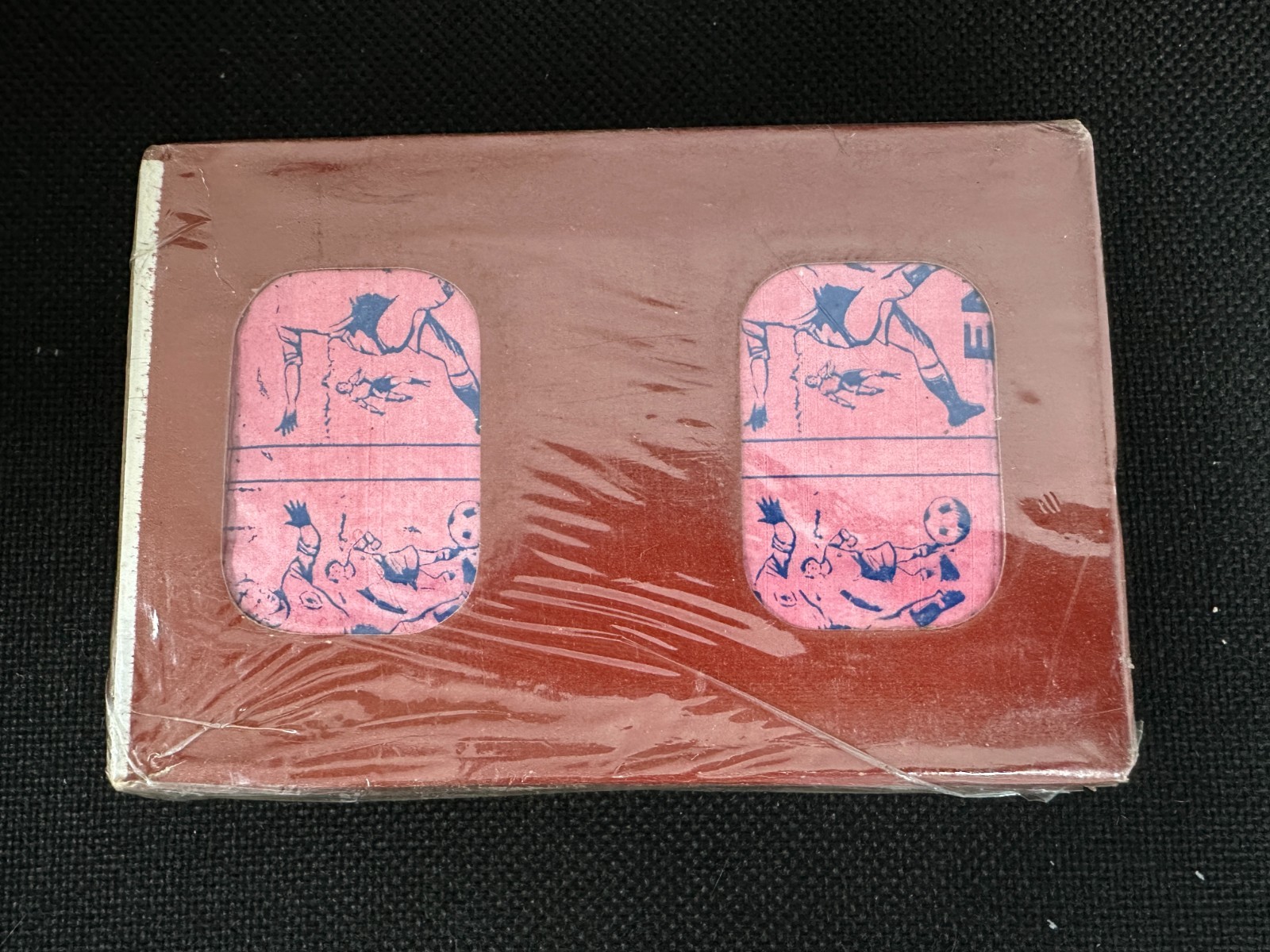 Vintage 1982 Futbol en Accion Soccer Box 50x2: 100 Packs Reyauca Stickers