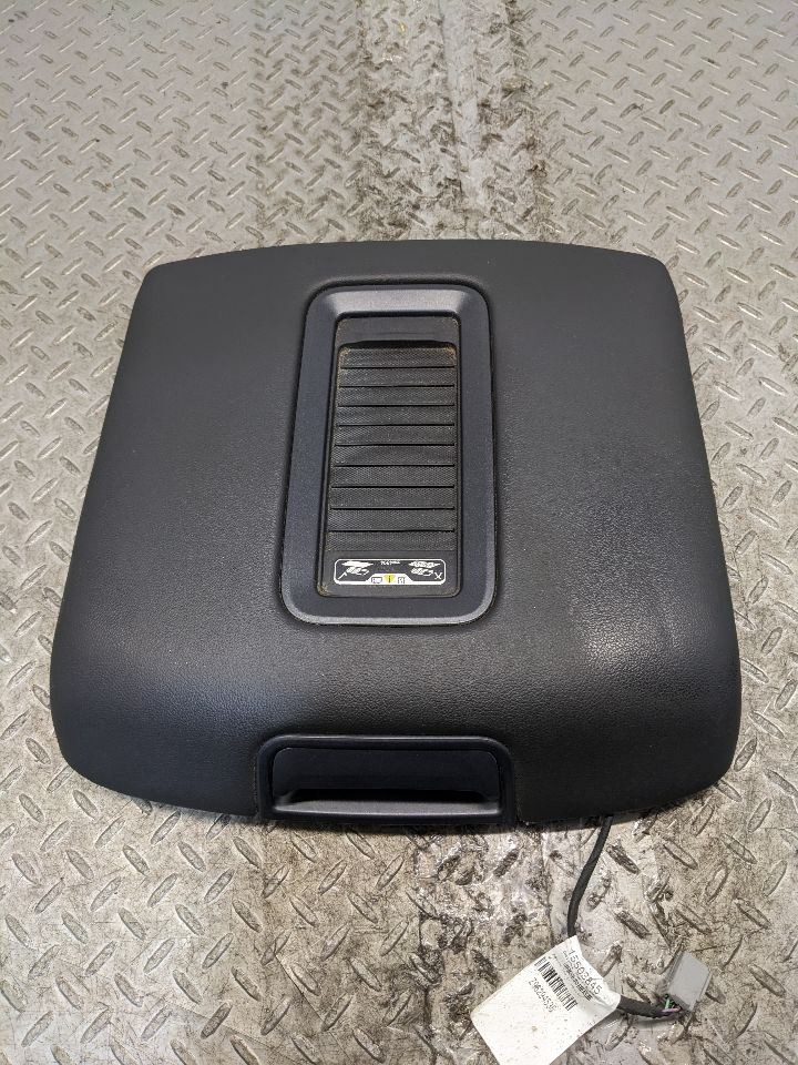 2014-2017 Chevy Silverado Sierra Console Armrest Lid OEM 1206171
