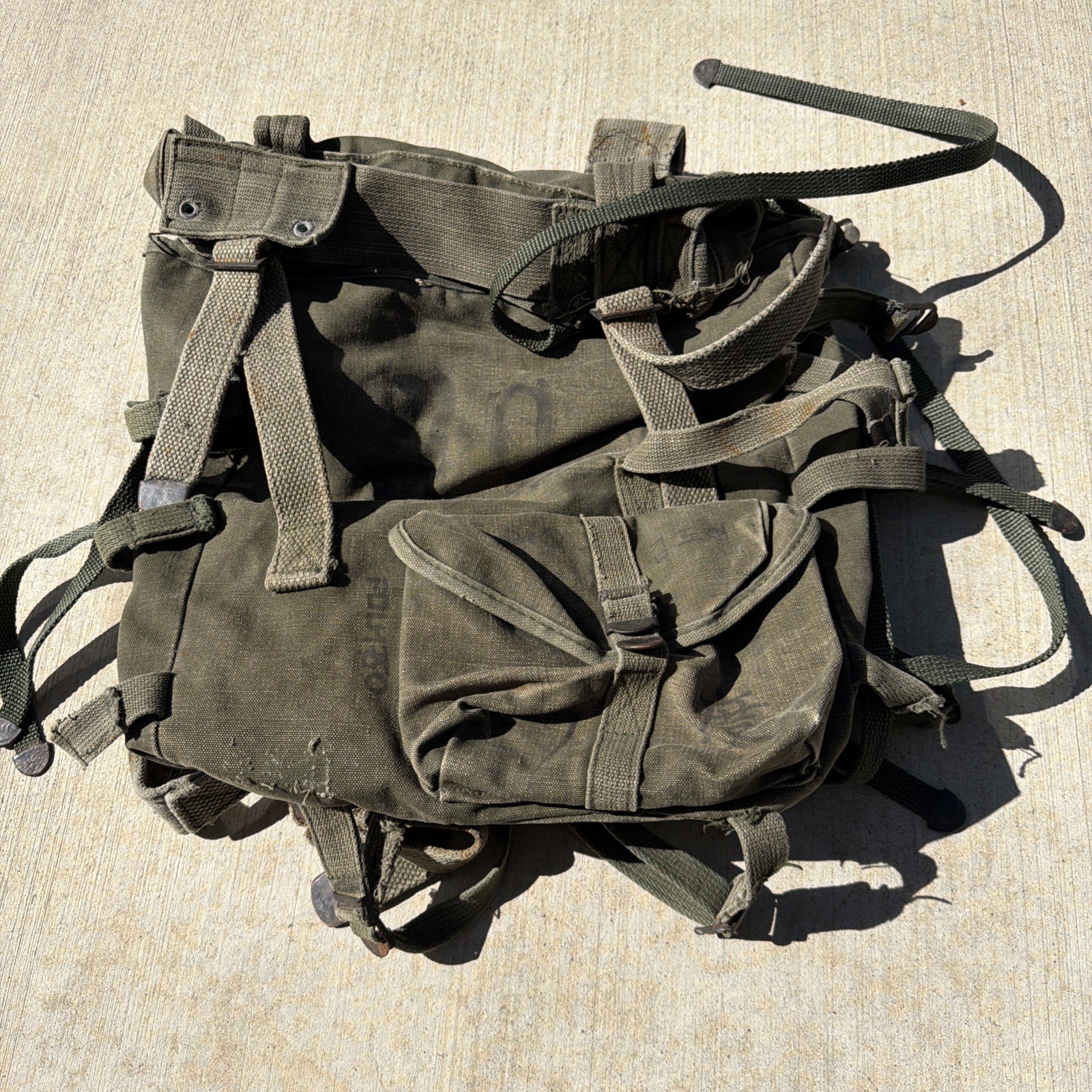 Vintage Army Canvas Combat Backpack OD Green ARVN Style Field Pack Multi Strap Vintage Army Canvas Combat Backpack OD Green ARVN Style Field Pack Multi Strap