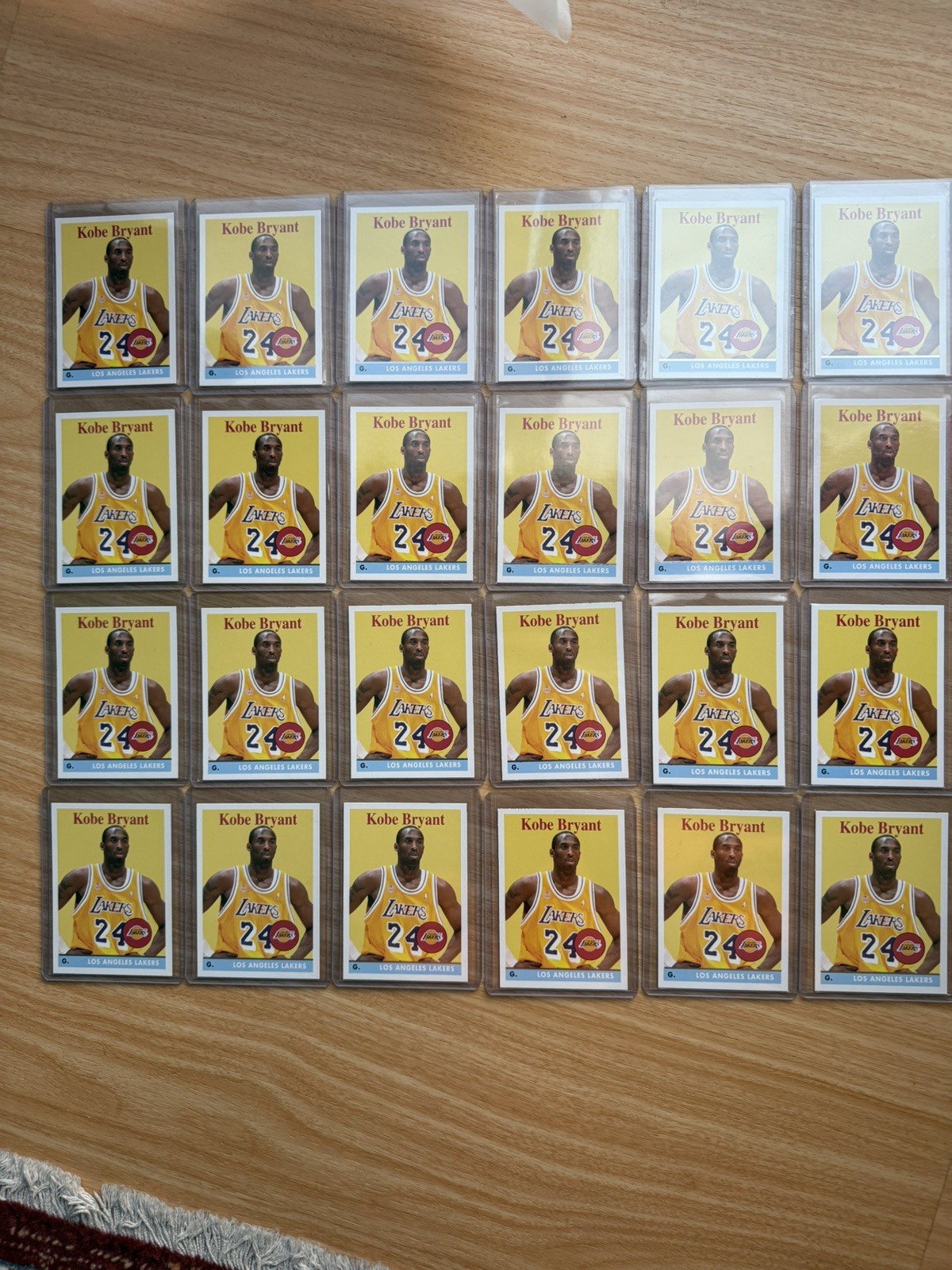 2008 09 Topps Kobe Bryant #24 1958-59 Variation Lakers PSA 24 RETRO LOT 1 RC 2008 09 Topps Kobe Bryant #24 1958-59 Variation Lakers PSA 24 RETRO LOT 1 RC