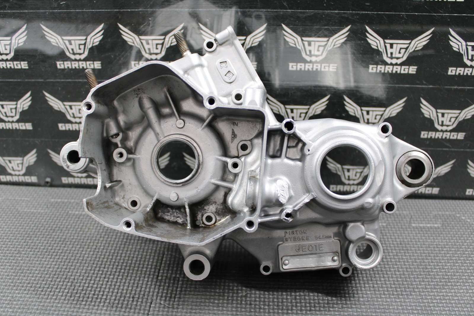2002 99-02 HONDA CR125R OEM LEFT ENGINE CRANKCASE CRANK CASE 11200-KZ4-L10 READ