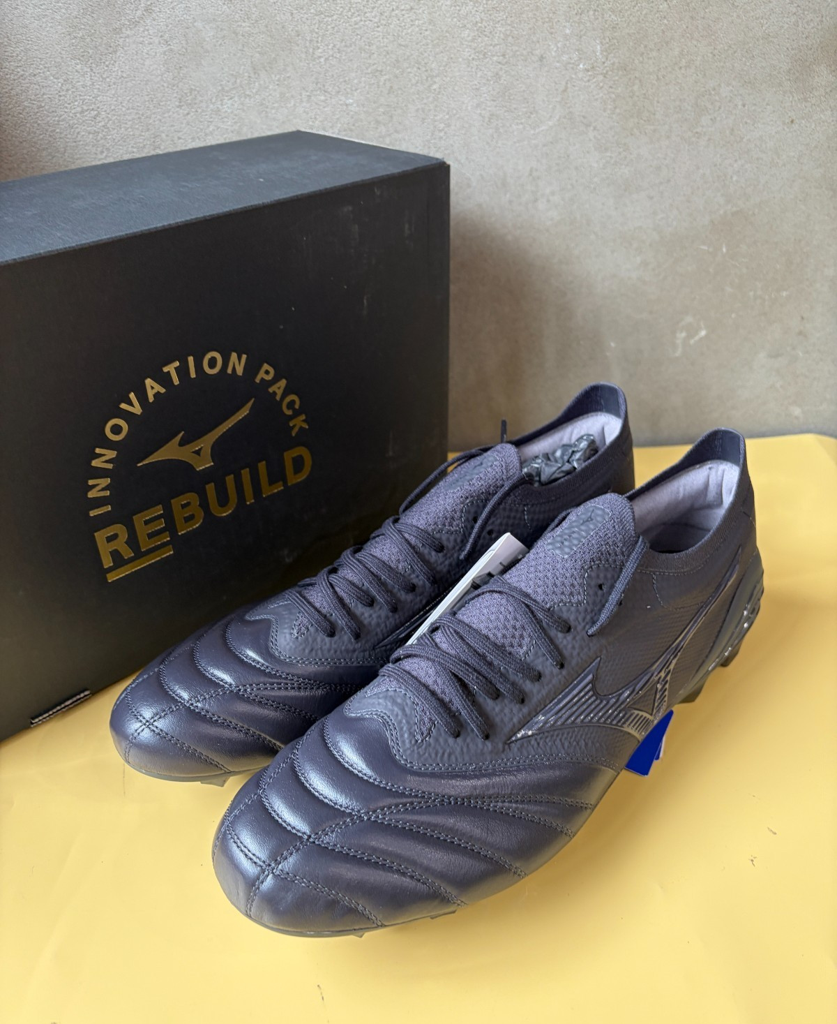 Mizuno Morelia Neo 4 Beta Japan MD LTD Men\'s Soccer Shoes [US:10.5] P1GA255400