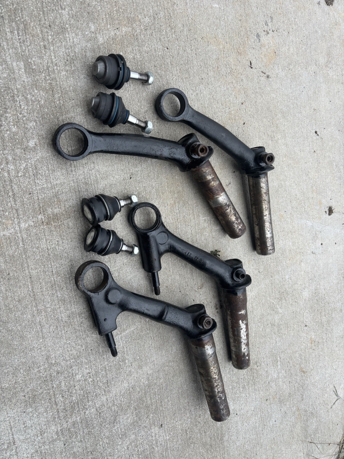 1966 Volkswagen Battle Ball Joint Trailing Arms