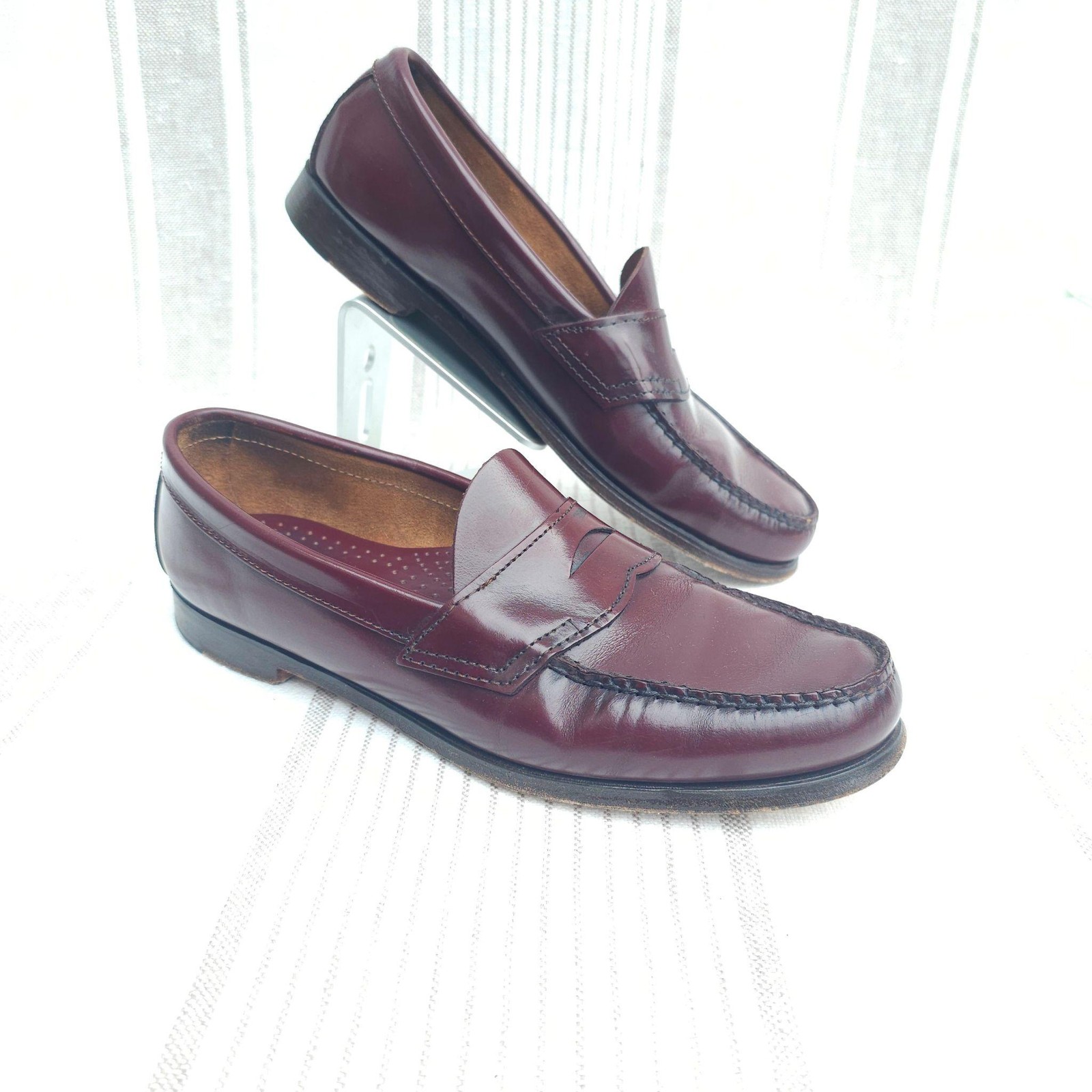GH Bass Weejuns Shoes Mens 10 B Burgundy Leather Penny Loafers Dress