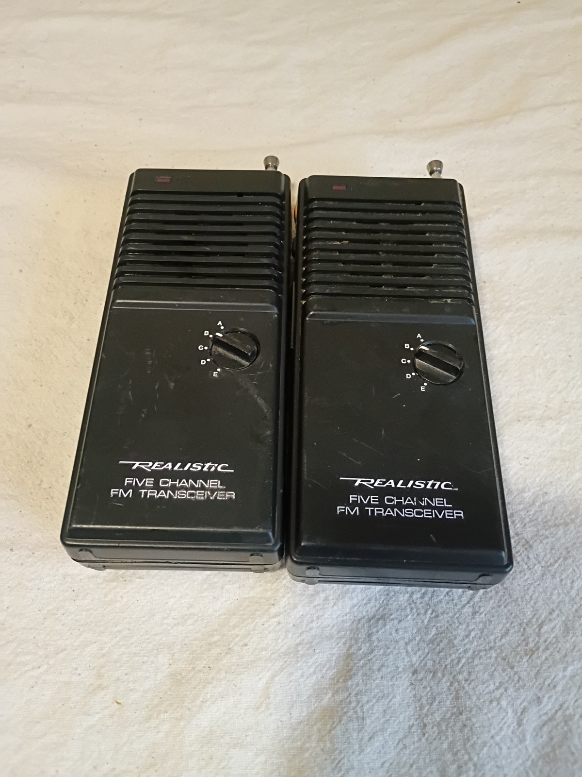 (2) Vintage Realistic (21-402) Five Channel FM Transceiver Radios Working A3