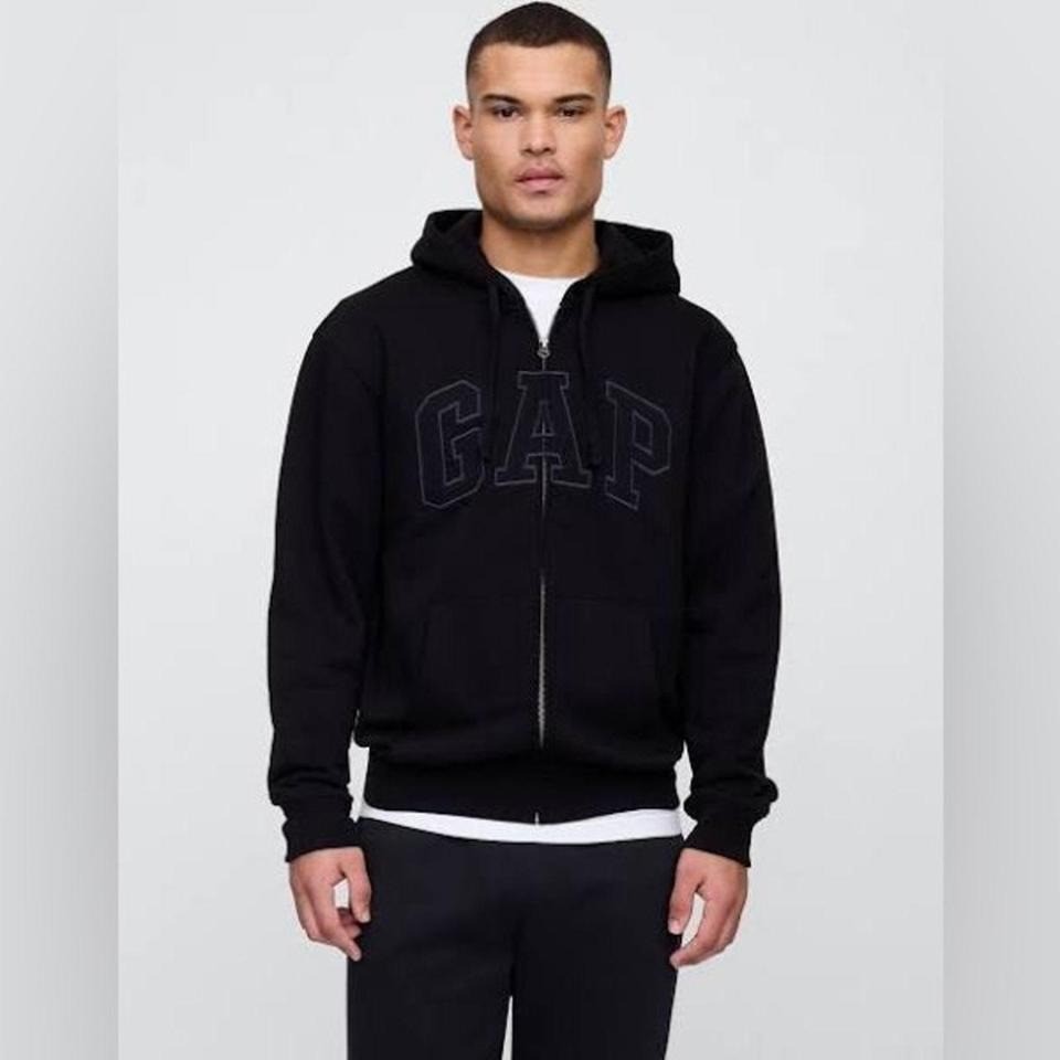 GAP Men\'s Black Zip Hoodie and Joggers Set MSRP $100 Size M