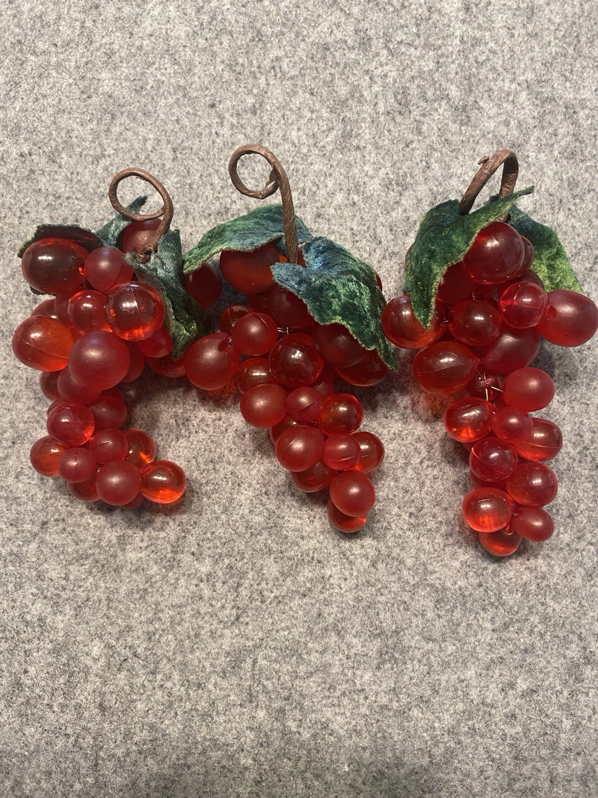 Vintage lucite grape clusters 5\