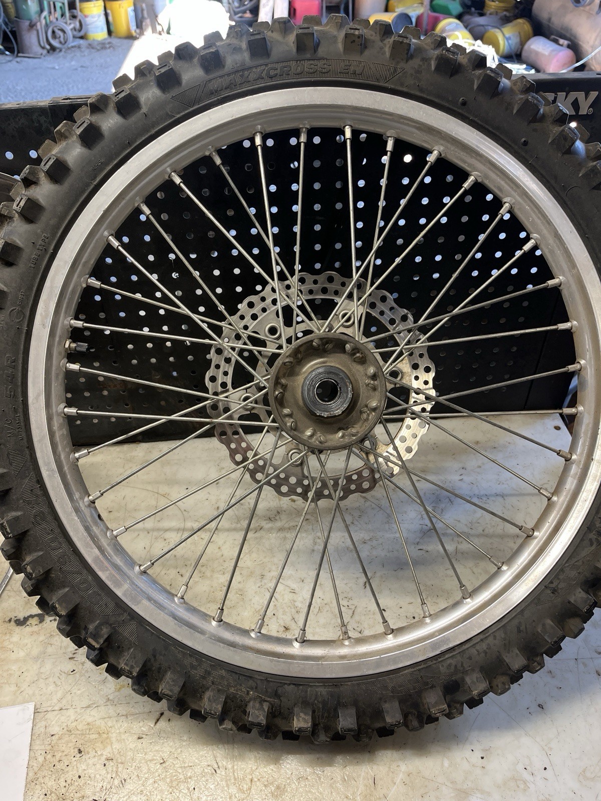 2007 Kawasaki KX250F Front Wheel Hub Rim KX450 Great Tire 2007 Kawasaki KX250F Front Wheel Hub Rim KX450 Great Tire