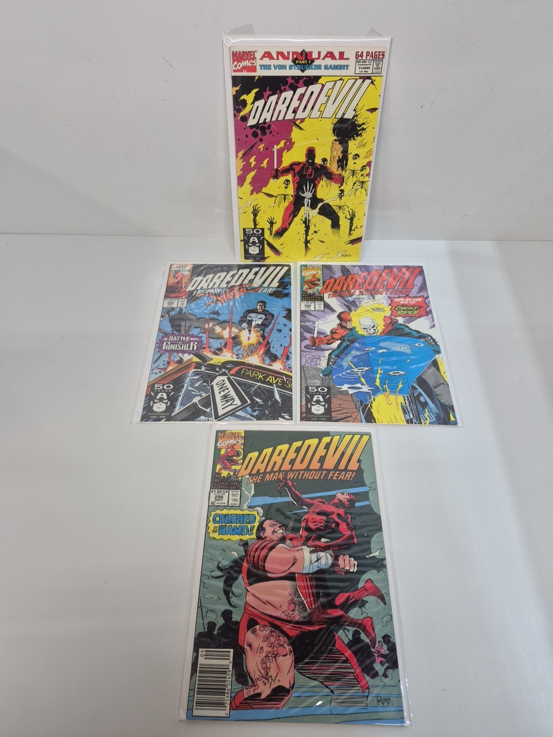 Vintage Daredevil Lot Of 4 Comic Books - Marvel - Near Mint Vintage Daredevil Lot Of 4 Comic Books - Marvel - Near Mint