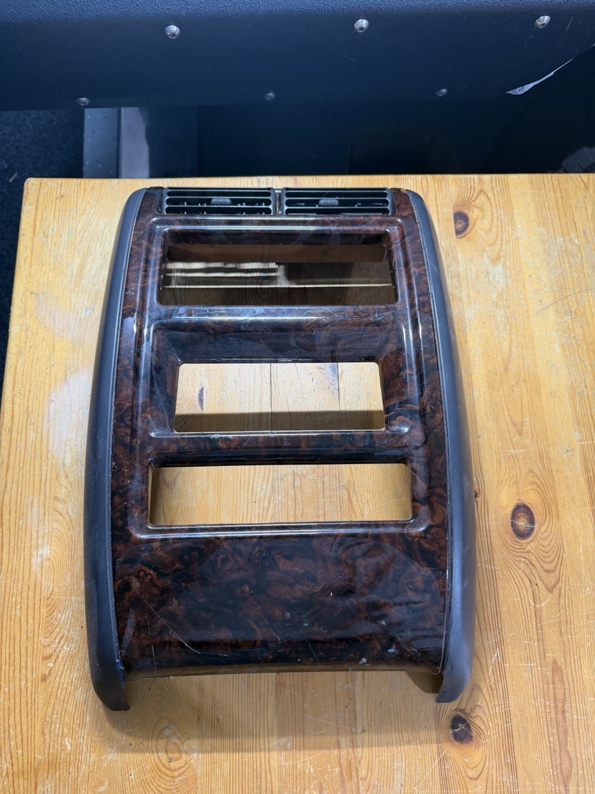 97-01 Jeep Cherokee Limited XJ OEM Woodgrain Center Dash Radio Bezel 5EN00LAZAC