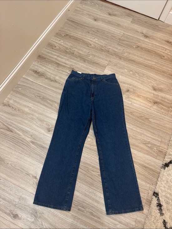 L.L. Bean Dark Blue Boot cut jeans Women\'s size 16 NWT VINTAGE STYLE L.L. Bean Dark Blue Boot cut jeans Women\'s size 16 NWT VINTAGE STYLE