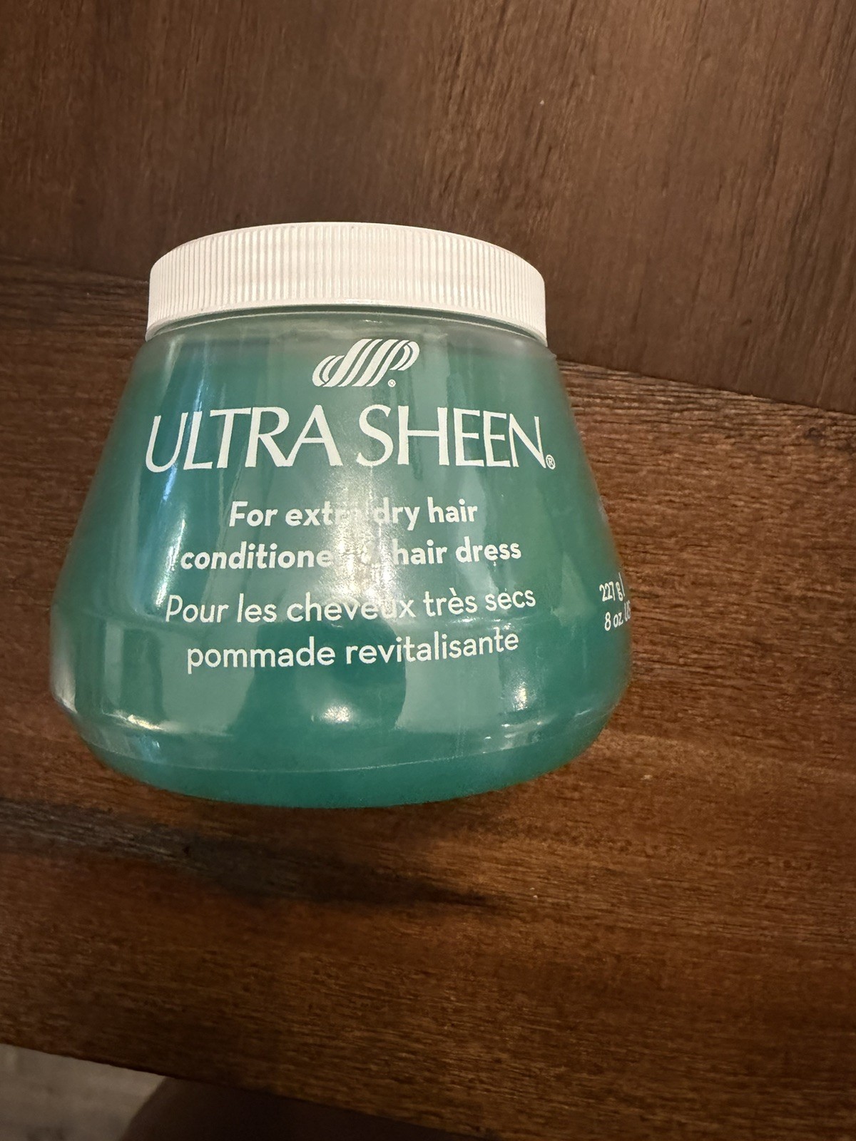 Ultra Sheen For Extra Dry Hair 8 oz Conditioner & Hair Dress Green