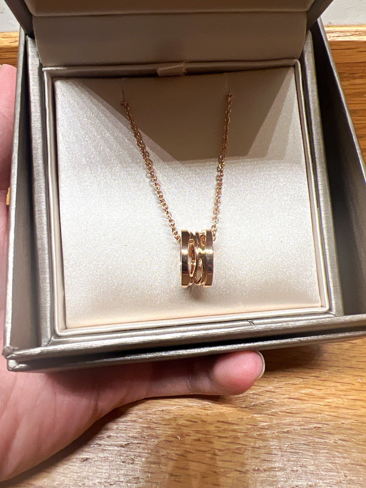 Bvlgari B.zero1 18k Rose Gold No Stone Pendant Charm Cable Chain Necklace Bvlgari B.zero1 18k Rose Gold No Stone Pendant Charm Cable Chain Necklace