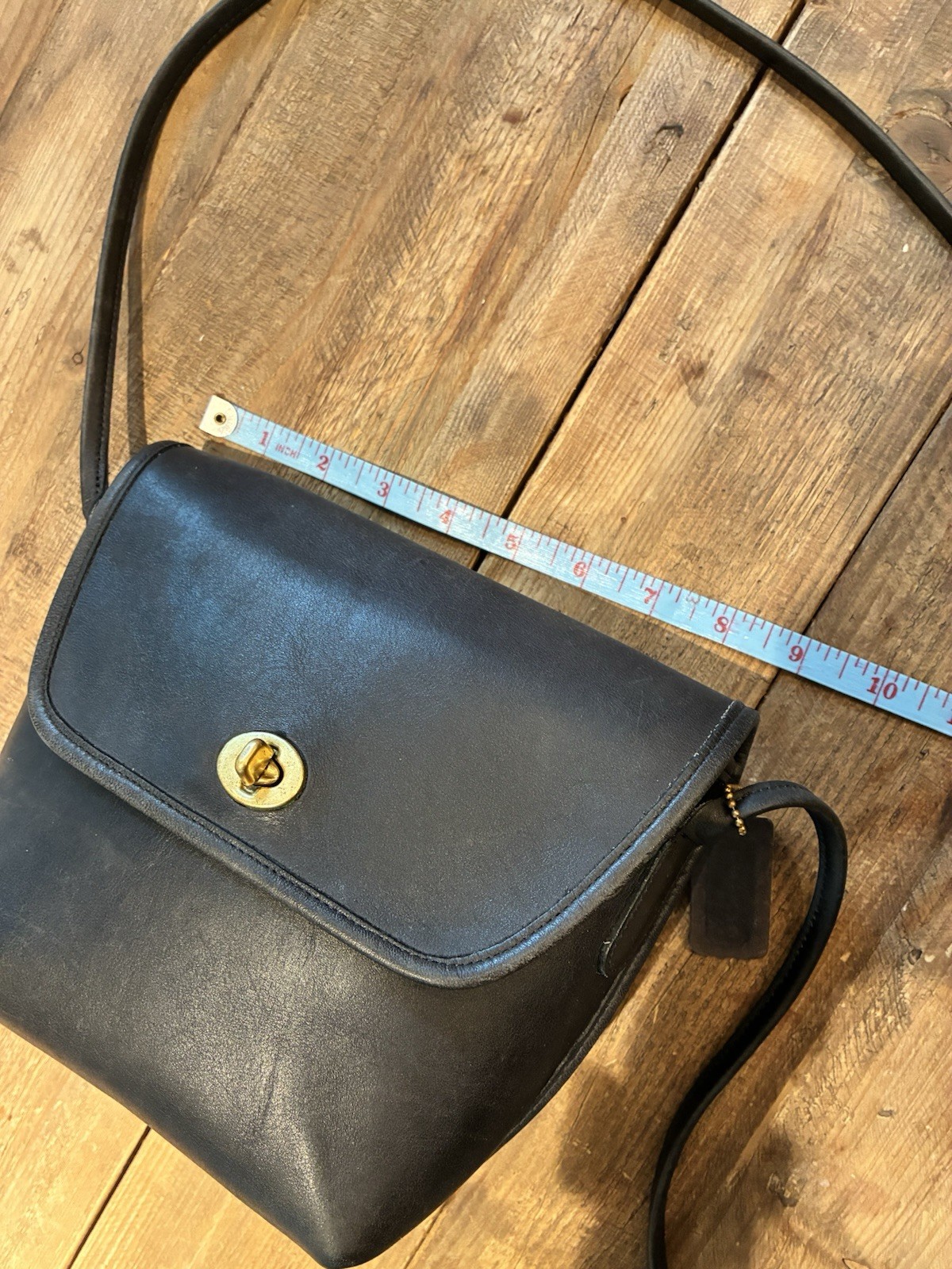 Small Navy Blue Vintage Quincy Coach Purse - A Classic