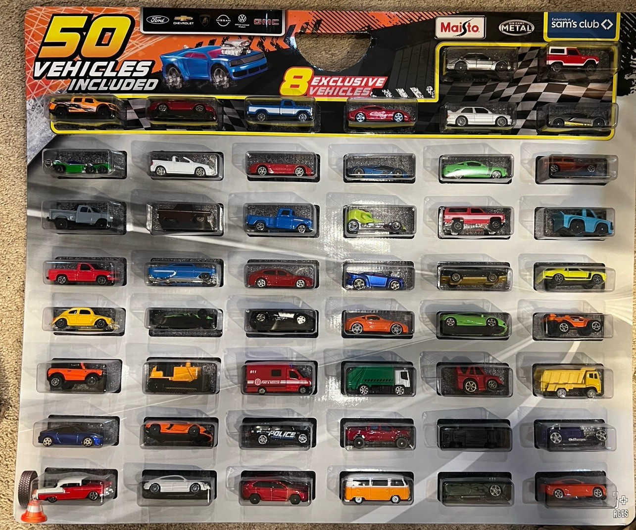 Maisto Diecast Toy Car Set, 50 pc. NEW