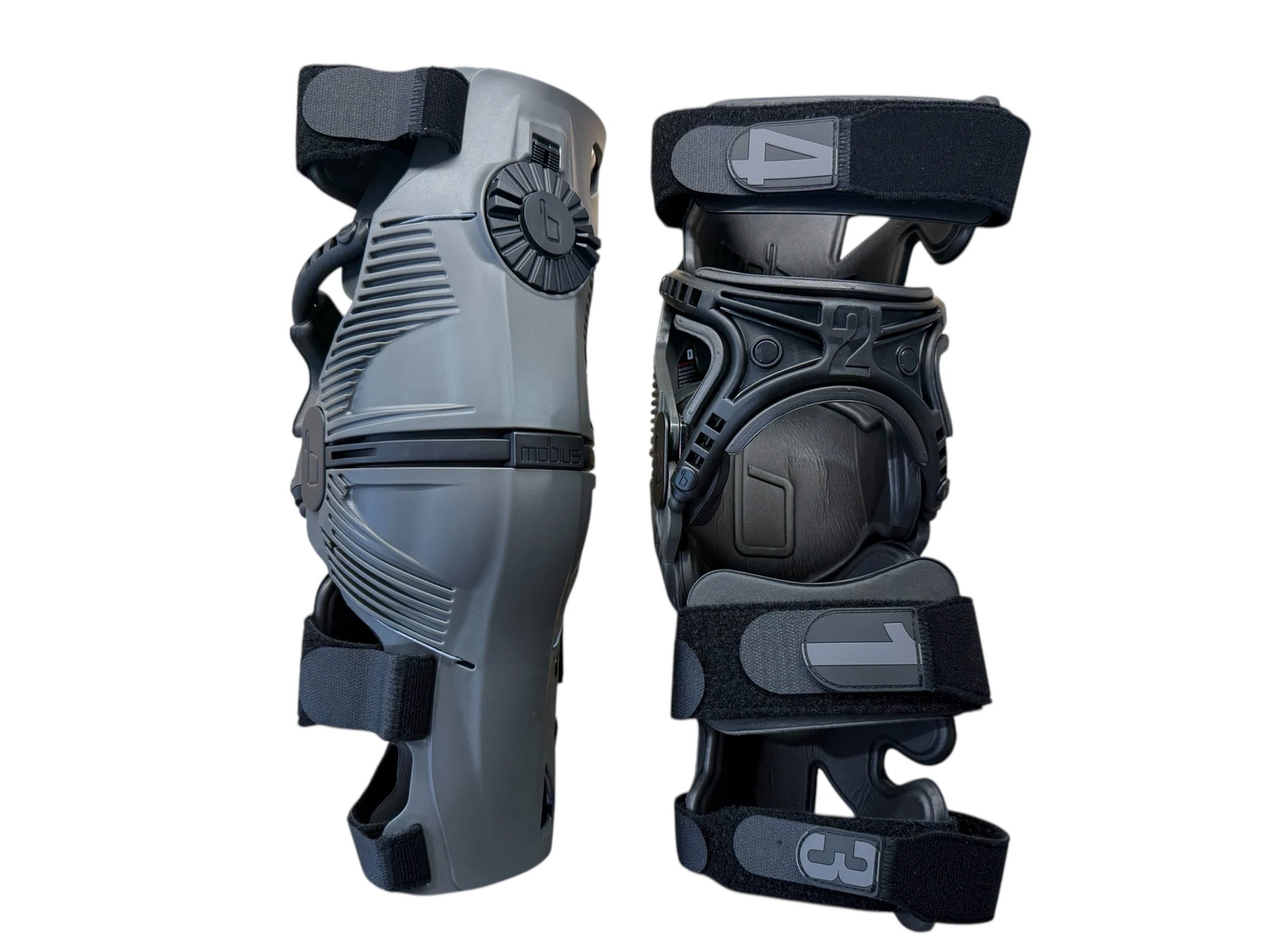 Mobius X8 Pair Knee Braces Medium Storm Grey Dirt Bike MX ATV - OPEN BOX ITEM -