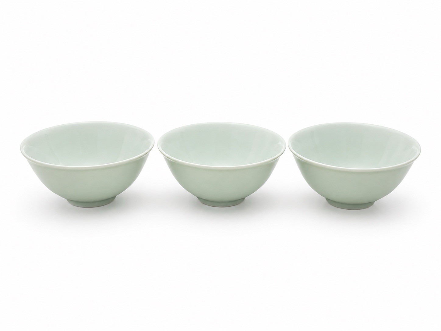 Set Of Vintage 3 Small Celadon Soft Green Plain Bowls 3.5” Set Of Vintage 3 Small Celadon Soft Green Plain Bowls 3.5”