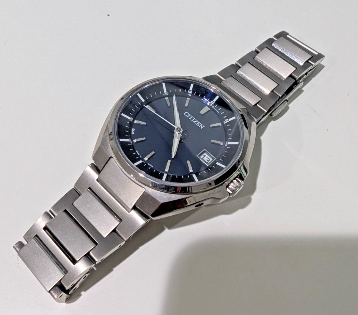 Citizen Attesa CB3010-57L solar radio watch (blue dial) - pre owned, good cond.