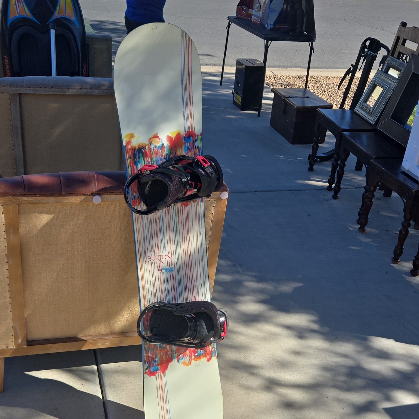 Burton Snowboard Channel Mount with Bindings Multicolor White Blue