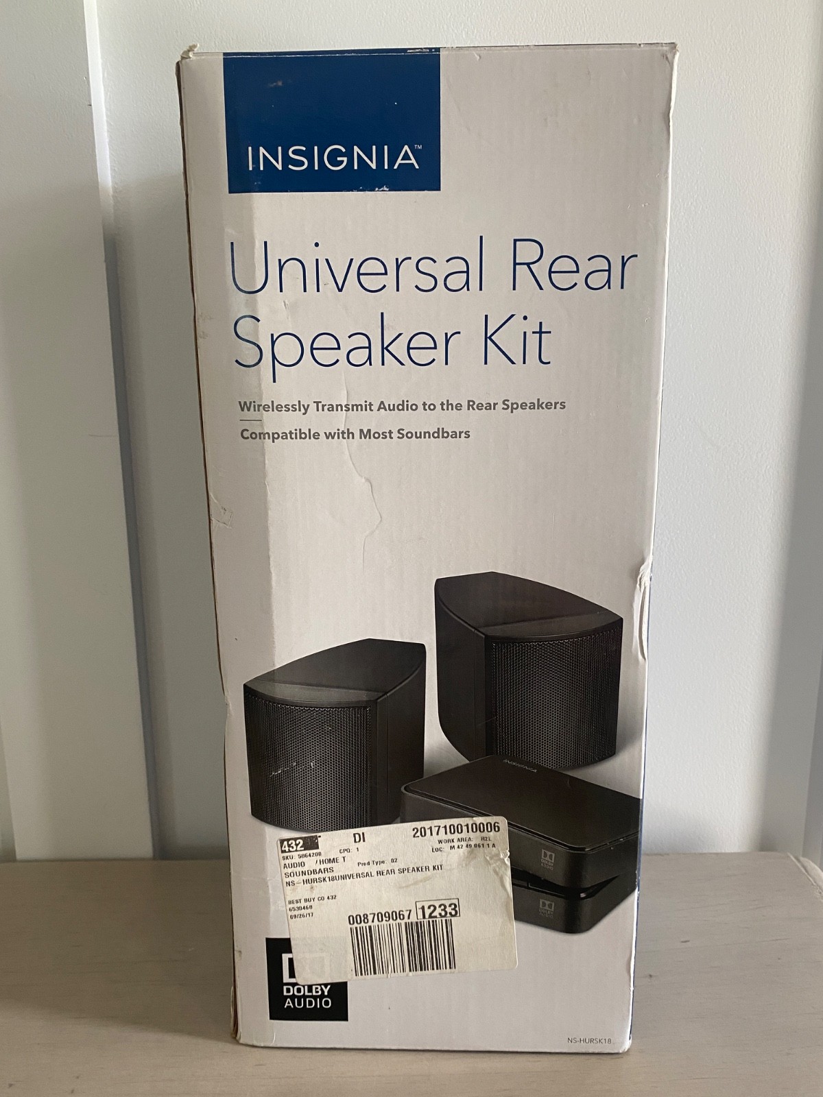 NEW Insignia Universal Wireless Rear Speaker Kit NS-HURSK18 COMPLETE SET - Black