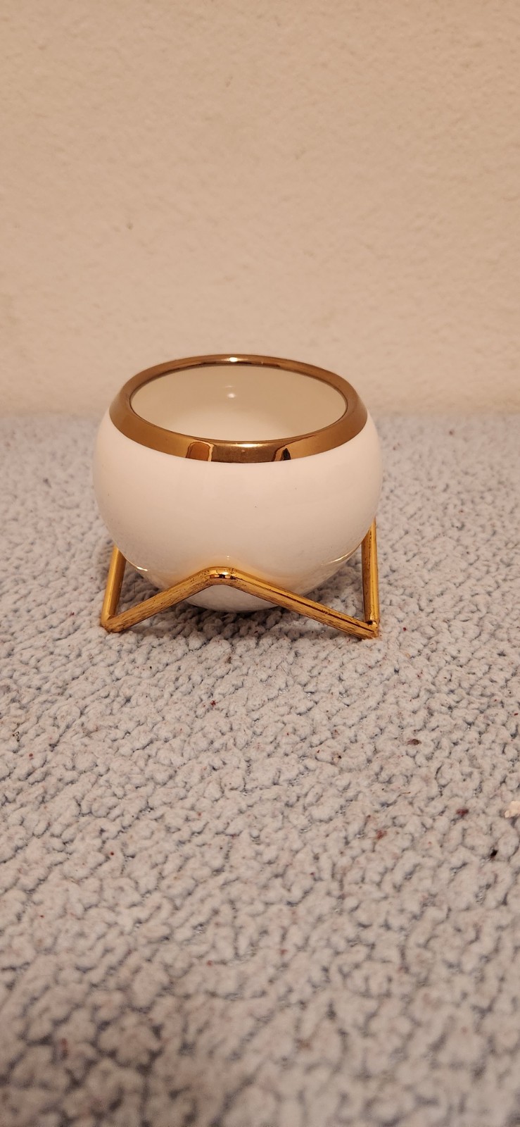 “Vintage Mid-Century Modern White Ceramic Planter with Gold Rim & Metal Stand