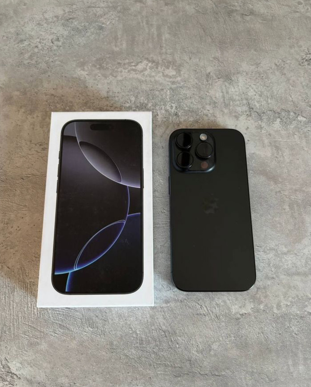 Apple iPhone 16 Pro - 512 GB - Black Titanium (Unlocked) Apple iPhone 16 Pro - 512 GB - Black Titanium (Unlocked)