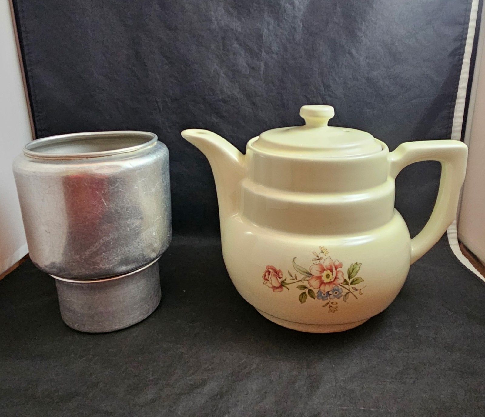 Vintage Drip O Lator Coffee Pot Floral Ceramic Enterprise Aluminum Co Complete Vintage Drip O Lator Coffee Pot Floral Ceramic Enterprise Aluminum Co Complete