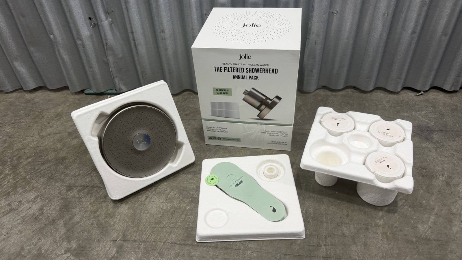 The Jolie Filtered Showerhead Bundle Annual Pack Brushed Steel-Used