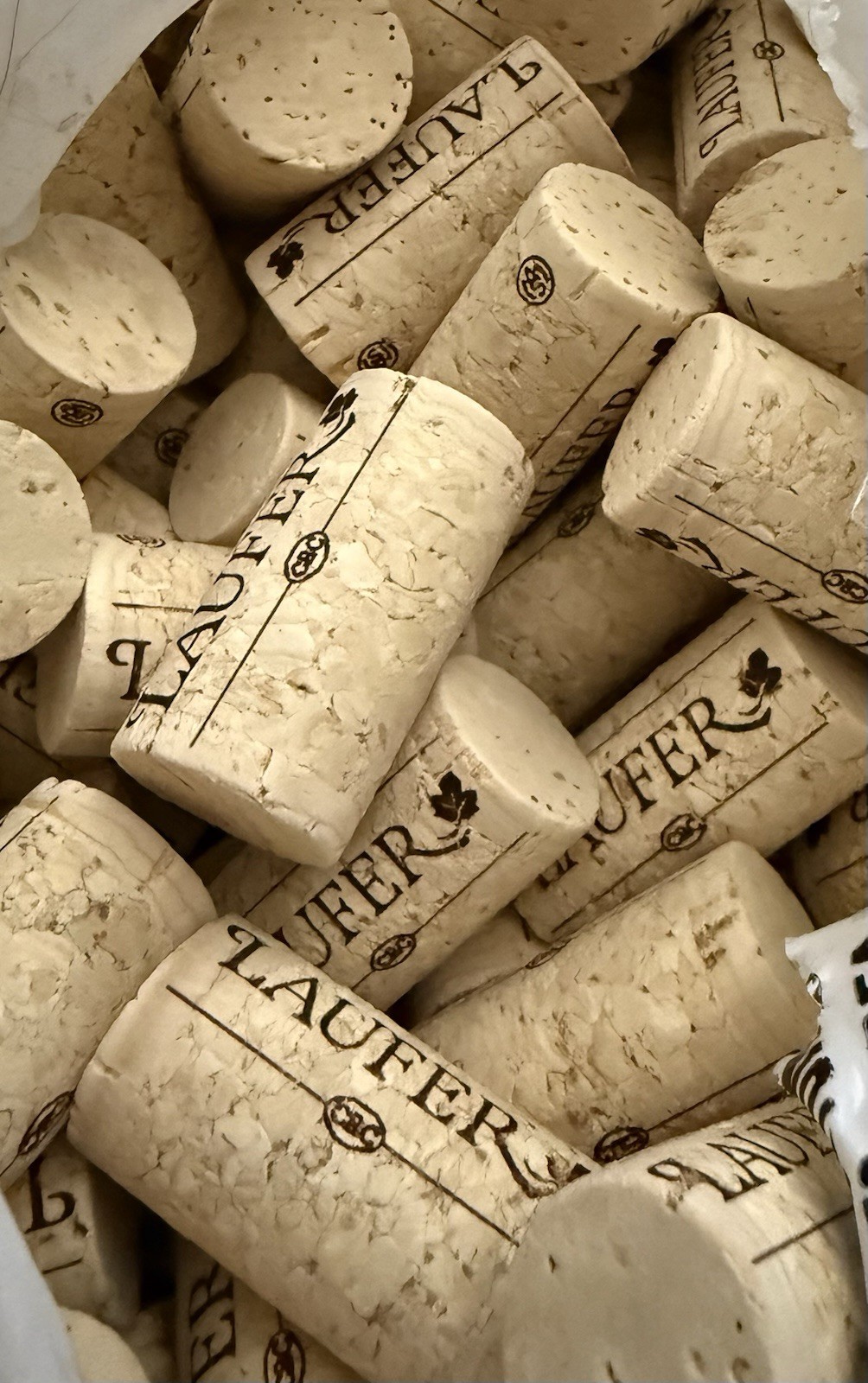 New Wine Corks Factory Sealed Package 1,000 Lot Bags High Quality Crafting New Wine Corks Factory Sealed Package 1,000 Lot Bags High Quality Crafting