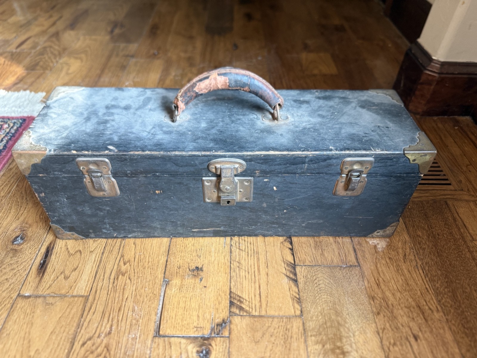 Grandpa\'s Vintage Tackle Box Full Of Old Fishing Lures