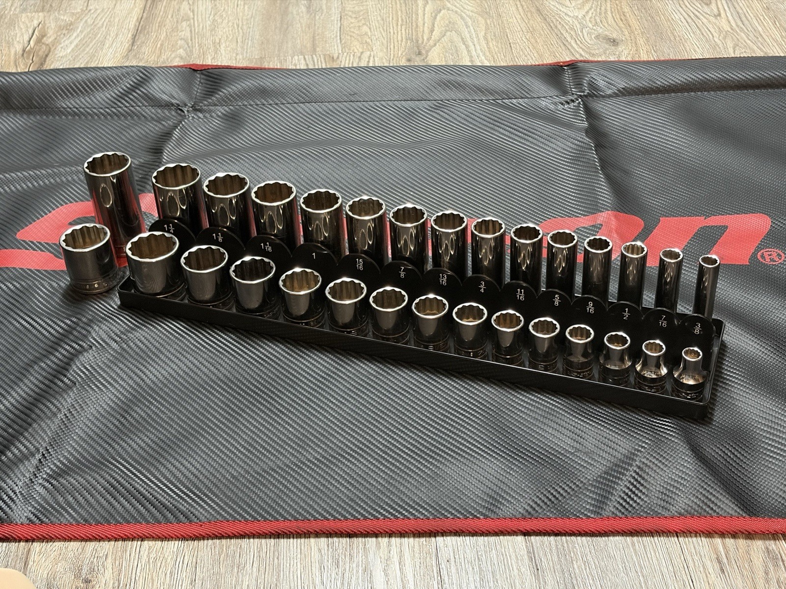 Snap On HUGE 1/2” Deep And Shallow SAE 30 Pc Socket Set 3/8”- 1-1/4”
