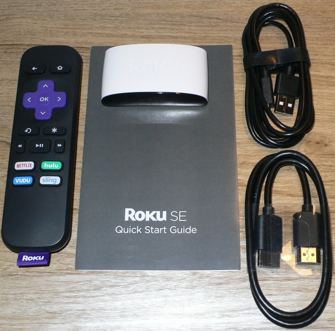 ROKU Express HDTV Streaming Device Factory Reset Open Box Condition + HDMI Cable