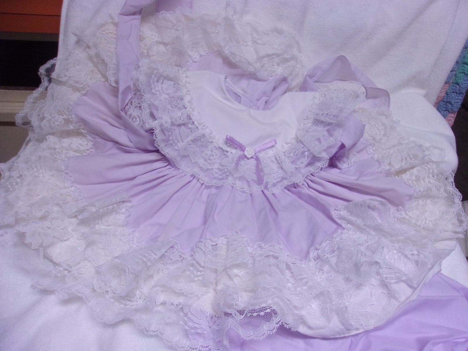 Vintage Dress baby  Girls 18 Month Lace Ruffle  lavender lace  Adorable