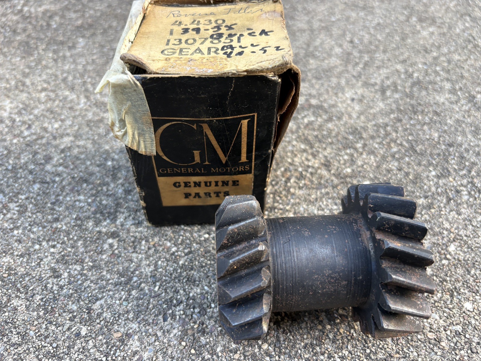 (1) NOS 1939-1955 GM 3-Speed Transmission Reverse Idler Gear, 1307851, OEM