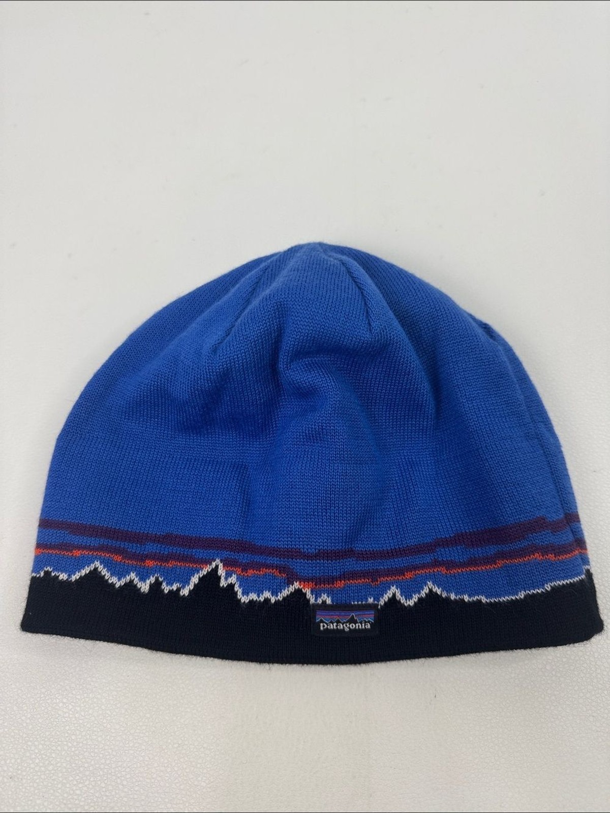 Patagonia Royal Blue Knit Beanie hat with Mountain Stripe One Size Patagonia Royal Blue Knit Beanie hat with Mountain Stripe One Size