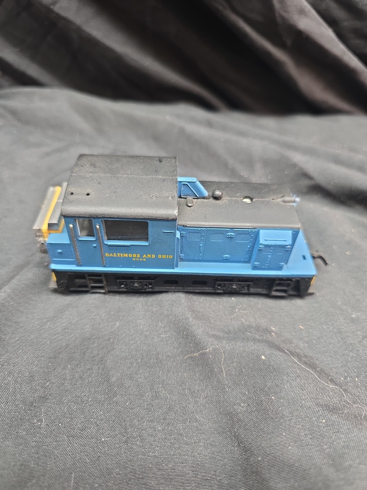 VINTAGE AHM HO TRAIN Baltimore and Ohio Plymouth Switcher Runs VINTAGE AHM HO TRAIN Baltimore and Ohio Plymouth Switcher Runs
