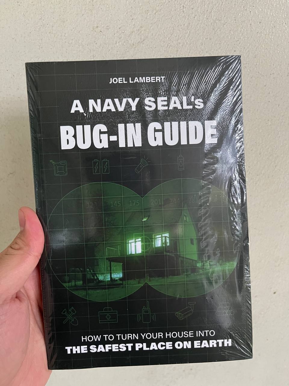 Bug-In Guide Turn House into Safe Place Survival Home Defense Book Paperback New