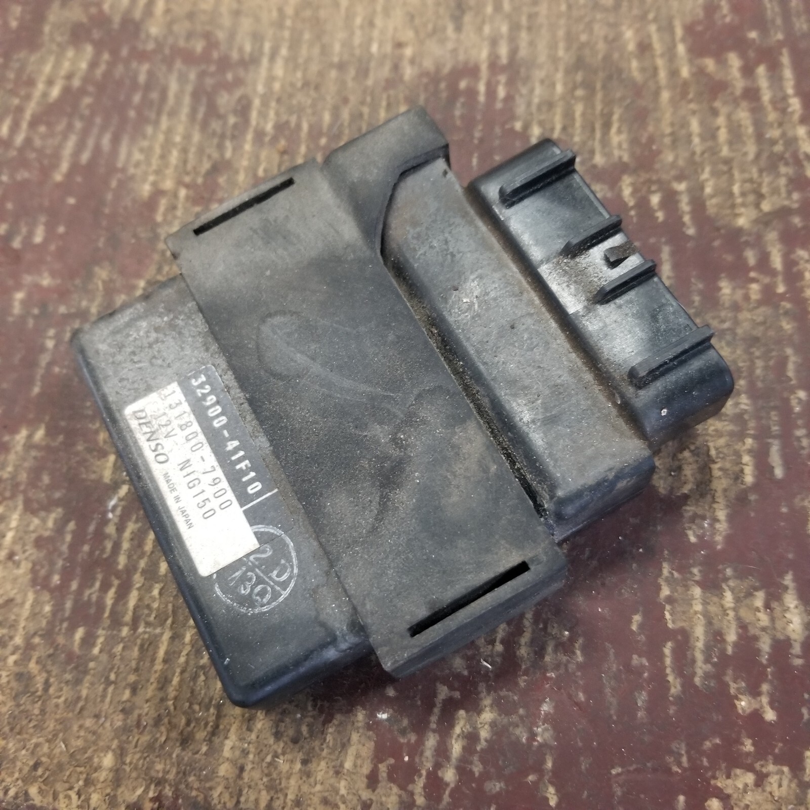 2001 - 2004 SUZUKI VL800 Volusia ECU CDI ENGINE IGNITION MODULE 32900-41F10 OEM